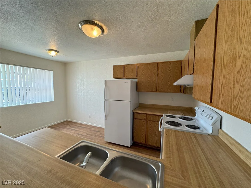 4211 Terrestrial, Las Vegas, NV 89115