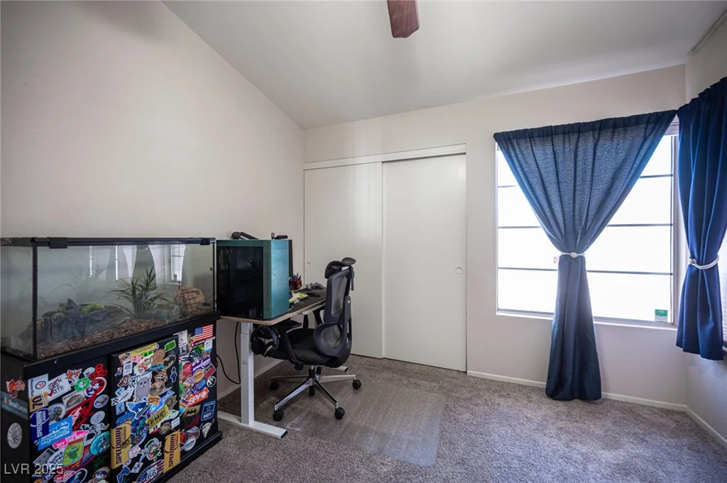 7103 Shadow Crest, Las Vegas, NV 89119