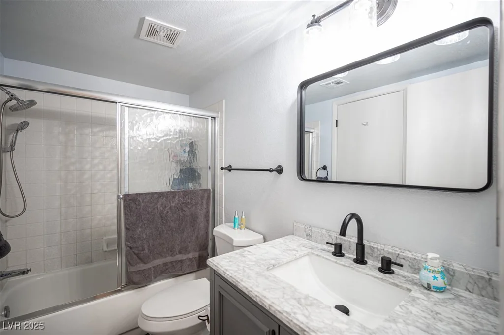 7103 Shadow Crest, Las Vegas, NV 89119