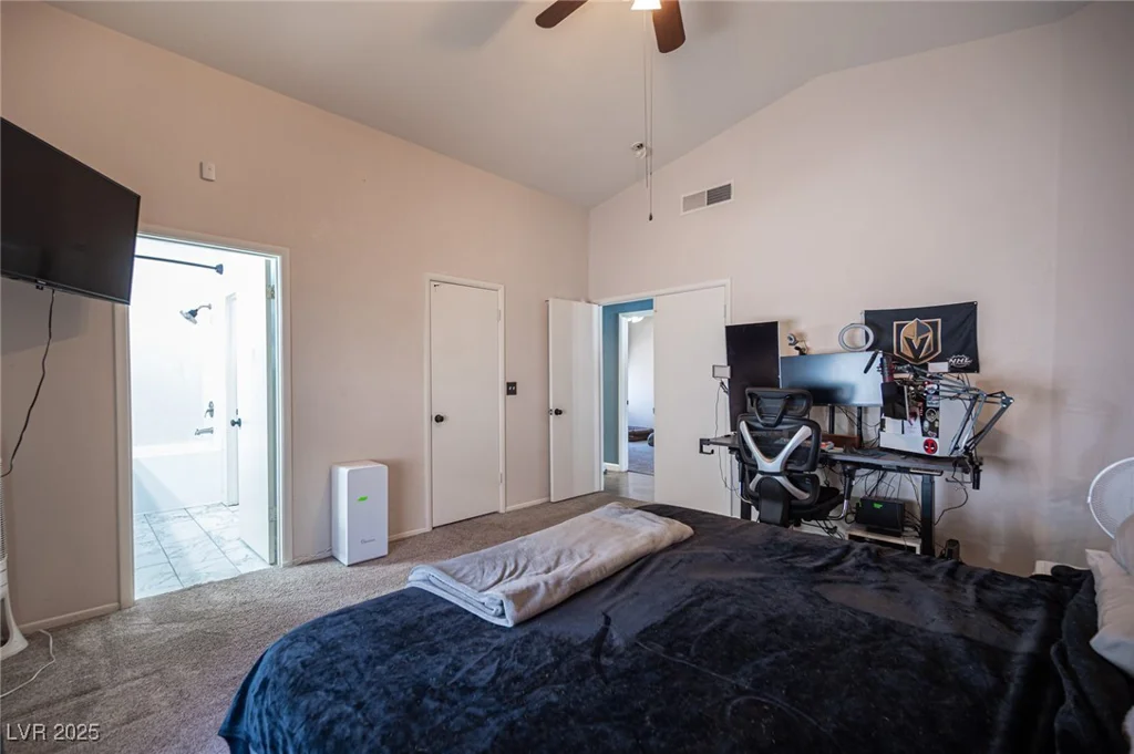 7103 Shadow Crest, Las Vegas, NV 89119