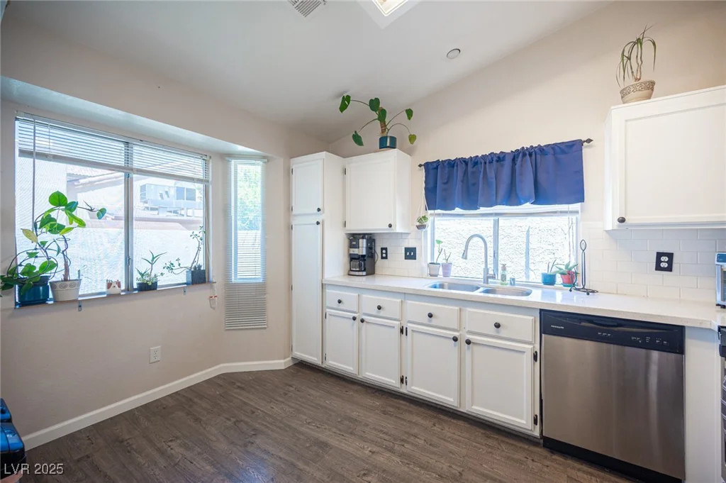 7103 Shadow Crest, Las Vegas, NV 89119