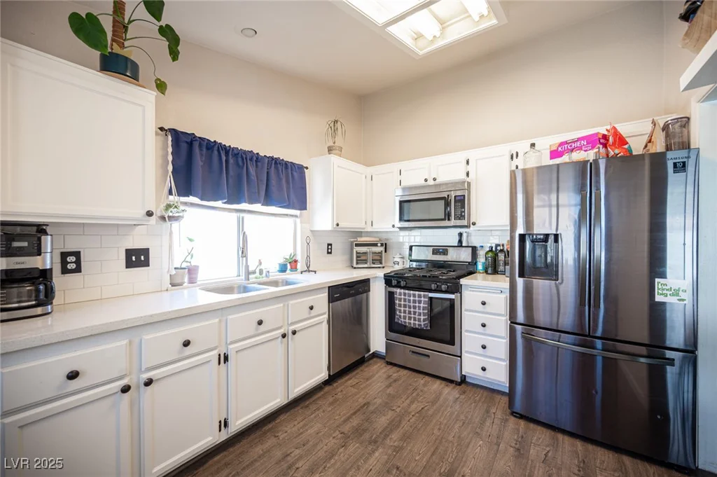 7103 Shadow Crest, Las Vegas, NV 89119