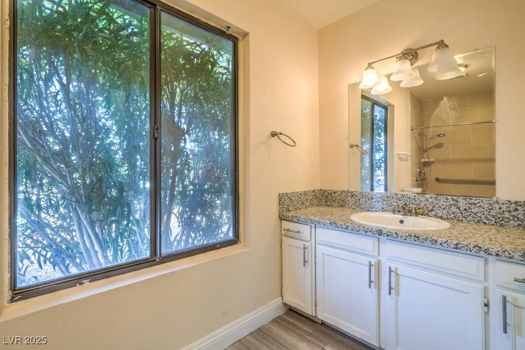 5427 Bernadette, Las Vegas, NV 89122
