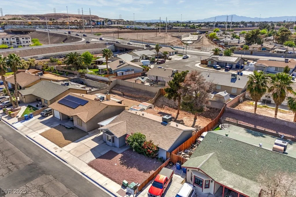 5427 Bernadette, Las Vegas, NV 89122