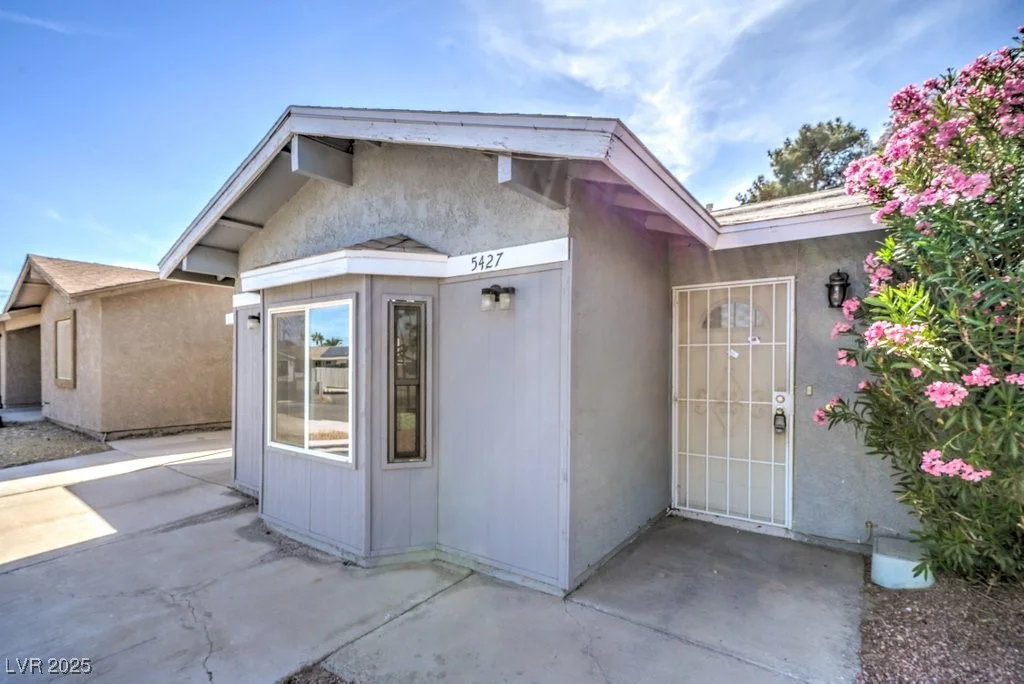5427 Bernadette, Las Vegas, NV 89122