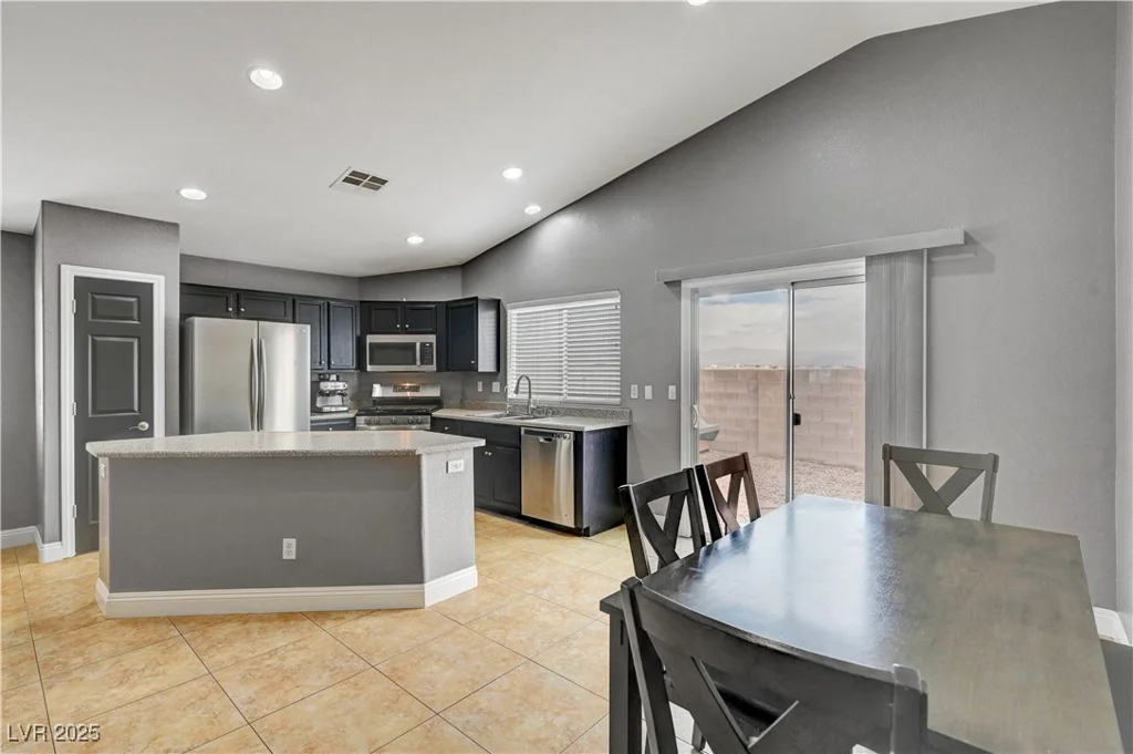 6390 Flathead, Las Vegas, NV 89122