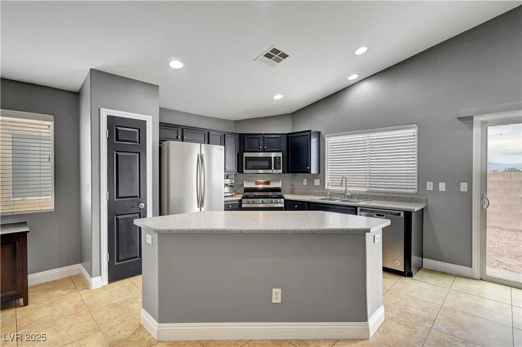 6390 Flathead, Las Vegas, NV 89122