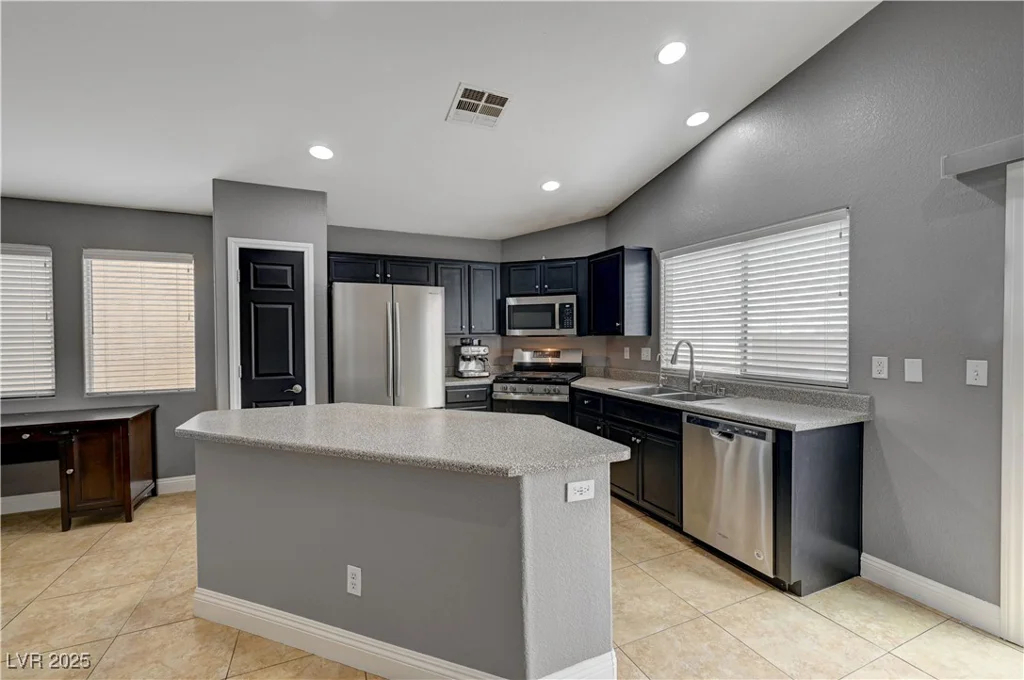 6390 Flathead, Las Vegas, NV 89122