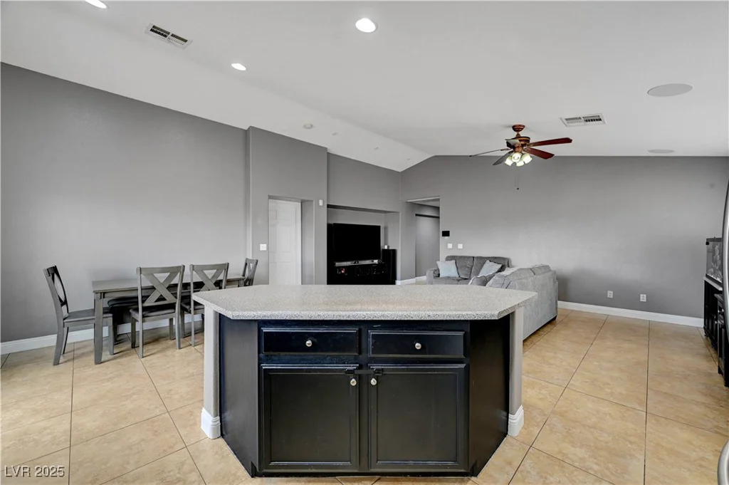 6390 Flathead, Las Vegas, NV 89122