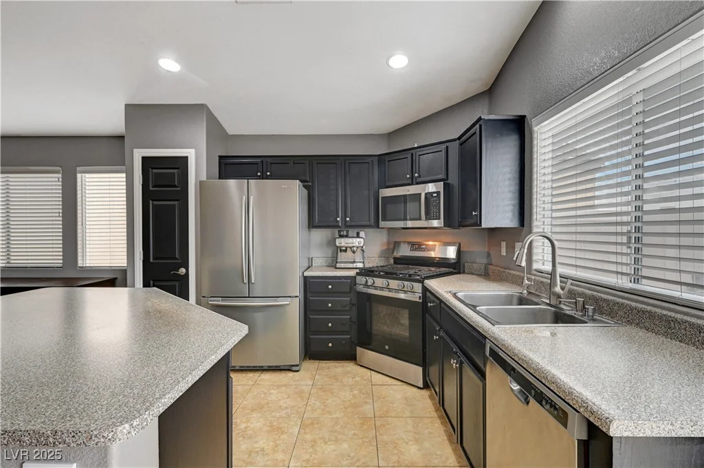 6390 Flathead, Las Vegas, NV 89122