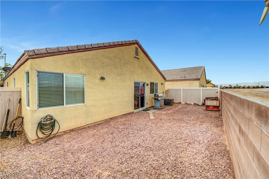 6390 Flathead, Las Vegas, NV 89122