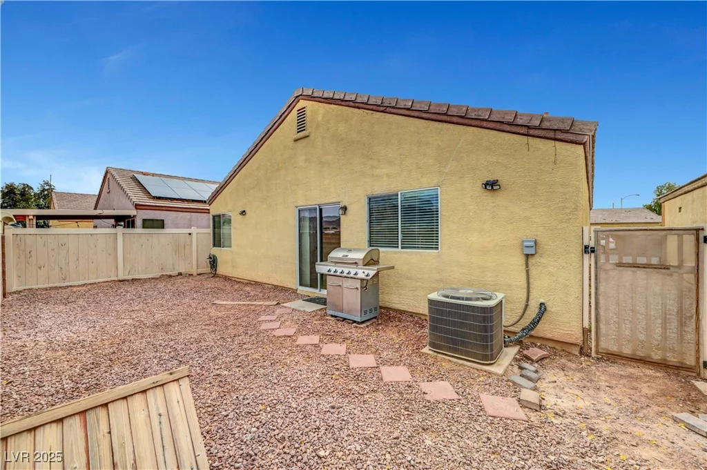 6390 Flathead, Las Vegas, NV 89122