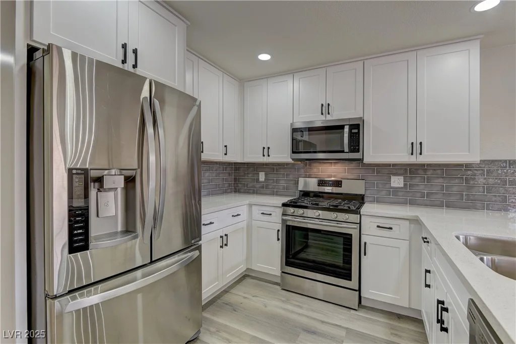 5653 White Cap, Las Vegas, NV 89110