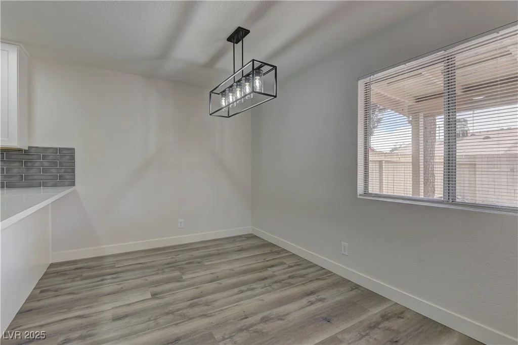 5653 White Cap, Las Vegas, NV 89110