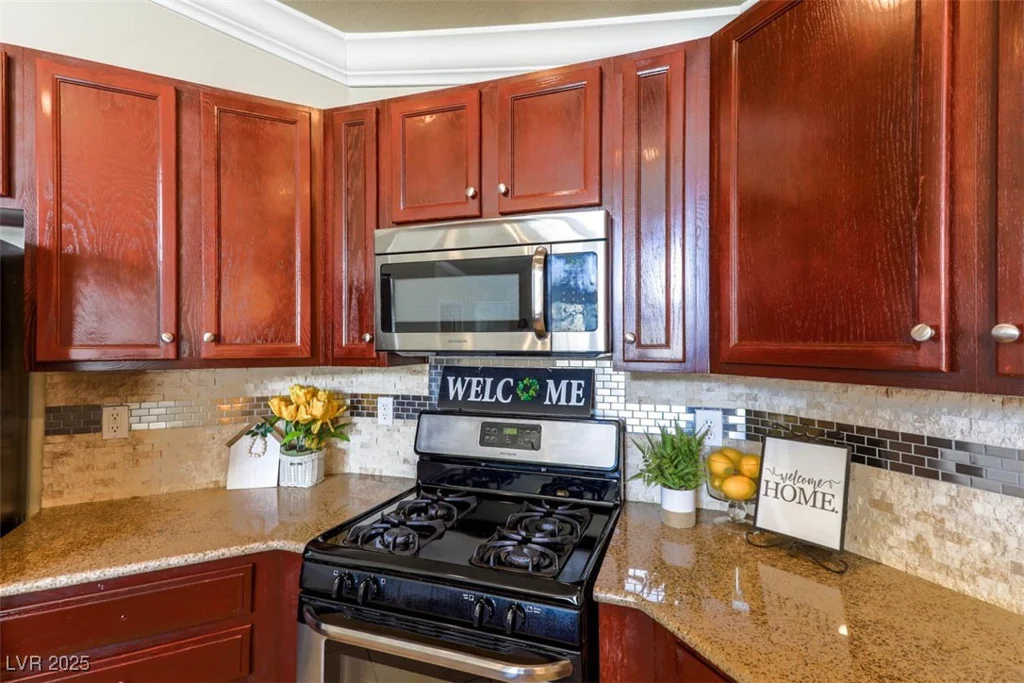 5828 Autumn Damask, North Las Vegas, NV 89081