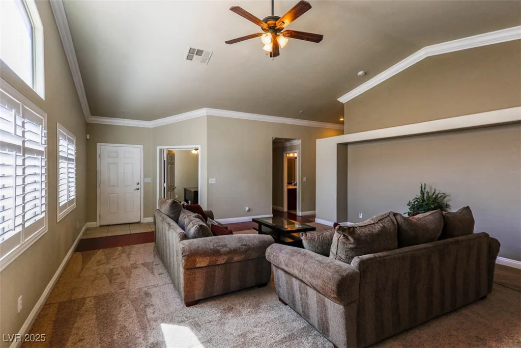 5828 Autumn Damask, North Las Vegas, NV 89081