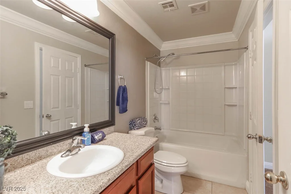 5828 Autumn Damask, North Las Vegas, NV 89081