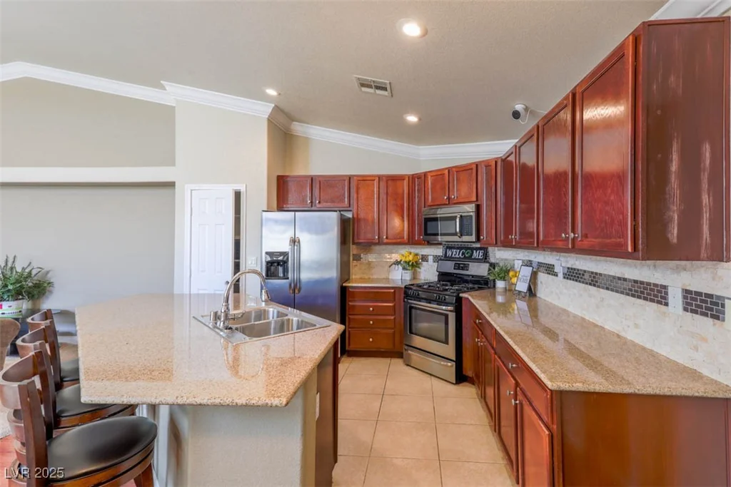 5828 Autumn Damask, North Las Vegas, NV 89081
