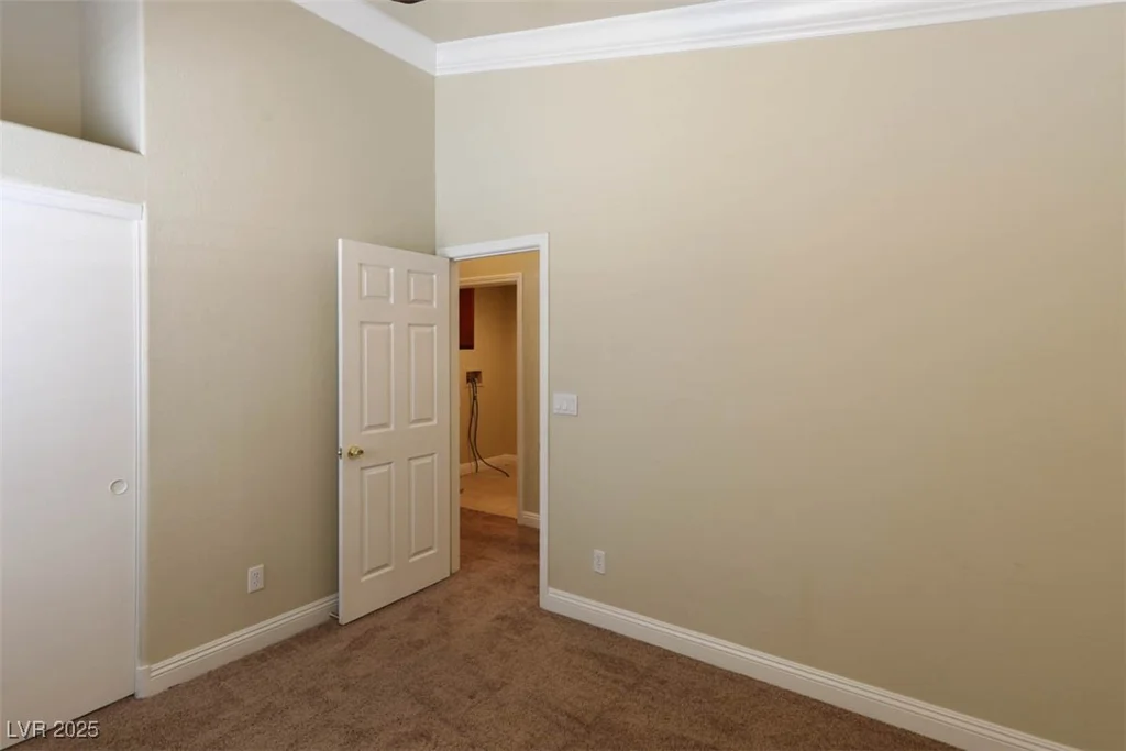 5828 Autumn Damask, North Las Vegas, NV 89081