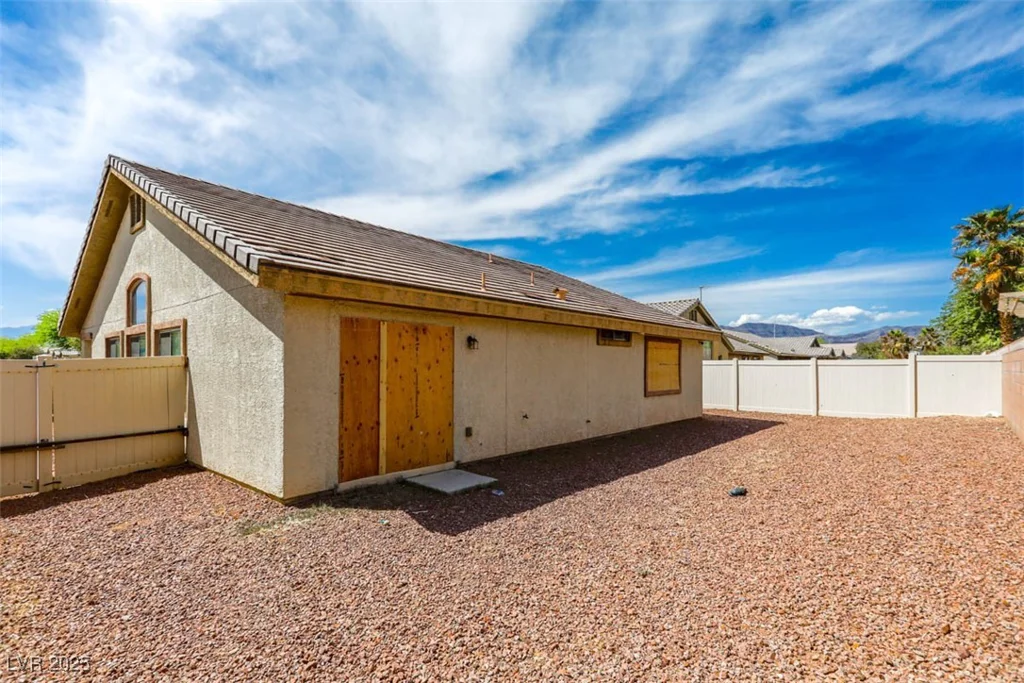 5828 Autumn Damask, North Las Vegas, NV 89081