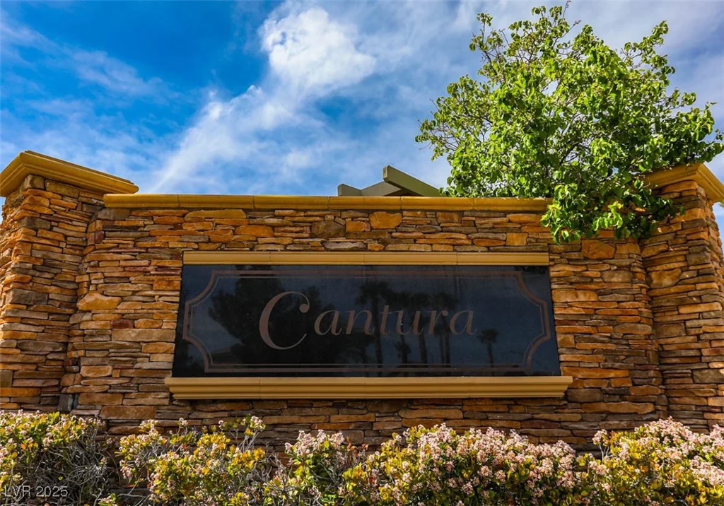 5828 Autumn Damask, North Las Vegas, NV 89081