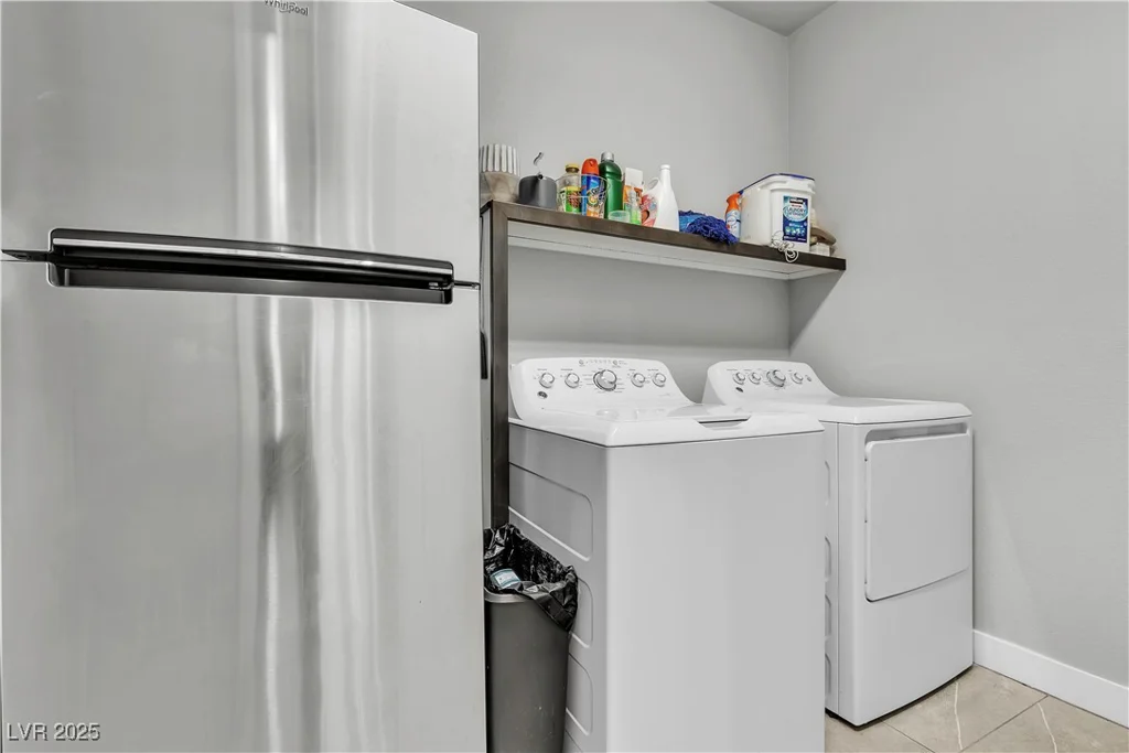11228 Burning River, Las Vegas, NV 89183