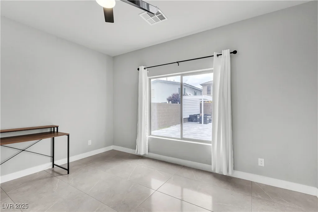 11228 Burning River, Las Vegas, NV 89183