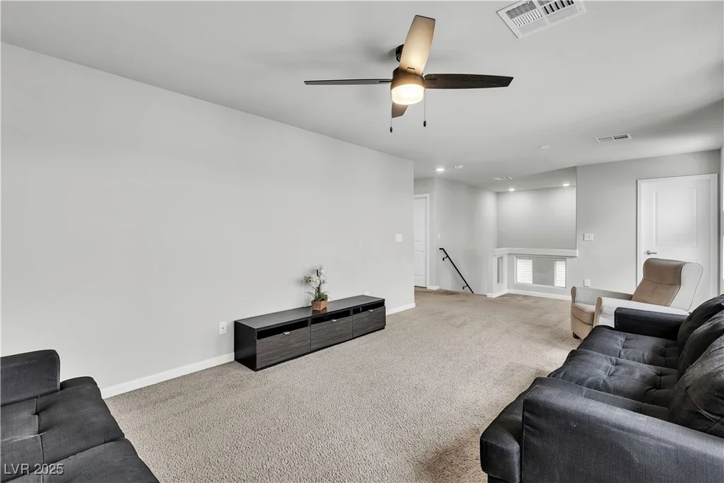 11228 Burning River, Las Vegas, NV 89183