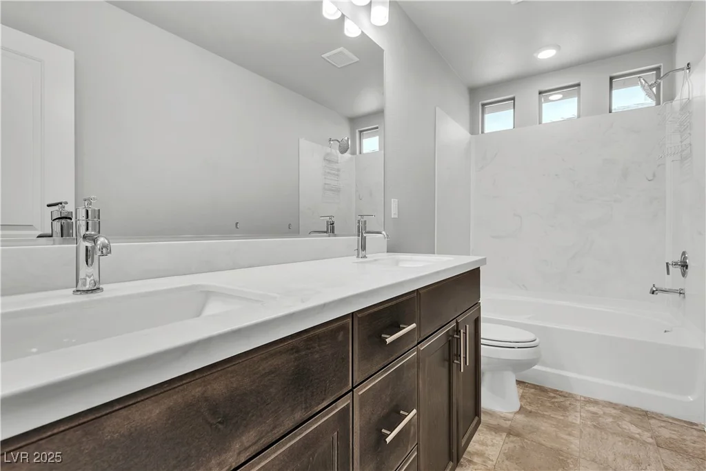 11228 Burning River, Las Vegas, NV 89183