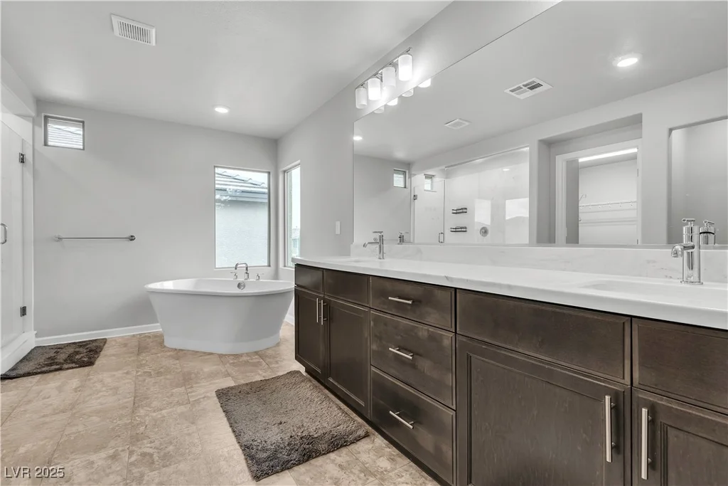 11228 Burning River, Las Vegas, NV 89183