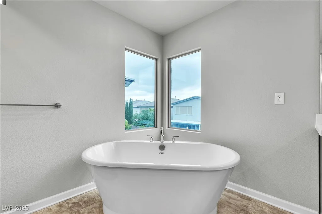 11228 Burning River, Las Vegas, NV 89183