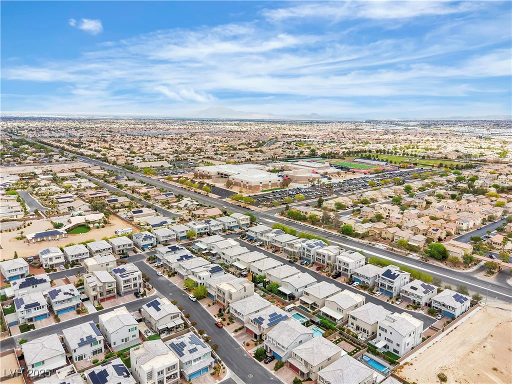 11228 Burning River, Las Vegas, NV 89183