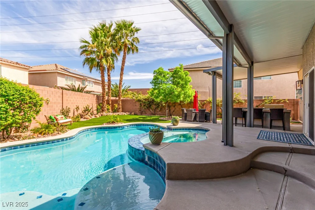8464 Cambria Cellars, Las Vegas, NV 89139