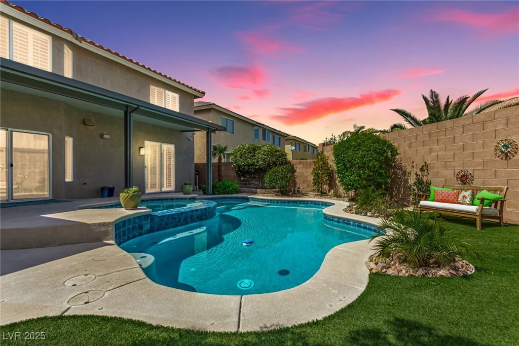 8464 Cambria Cellars, Las Vegas, NV 89139