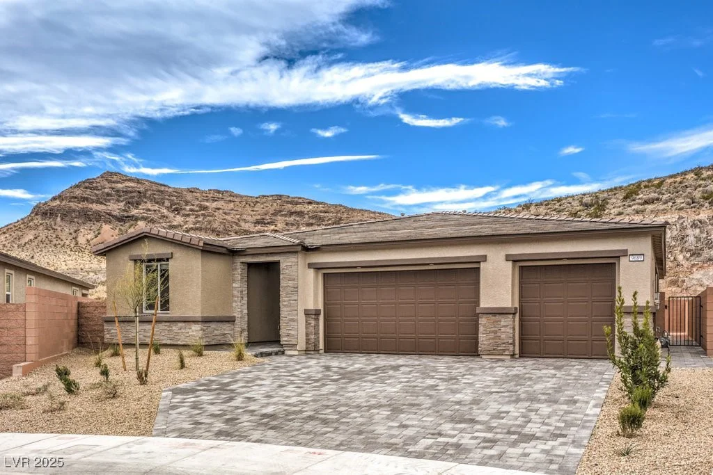 9689 Slate Peak, Las Vegas, NV 89178