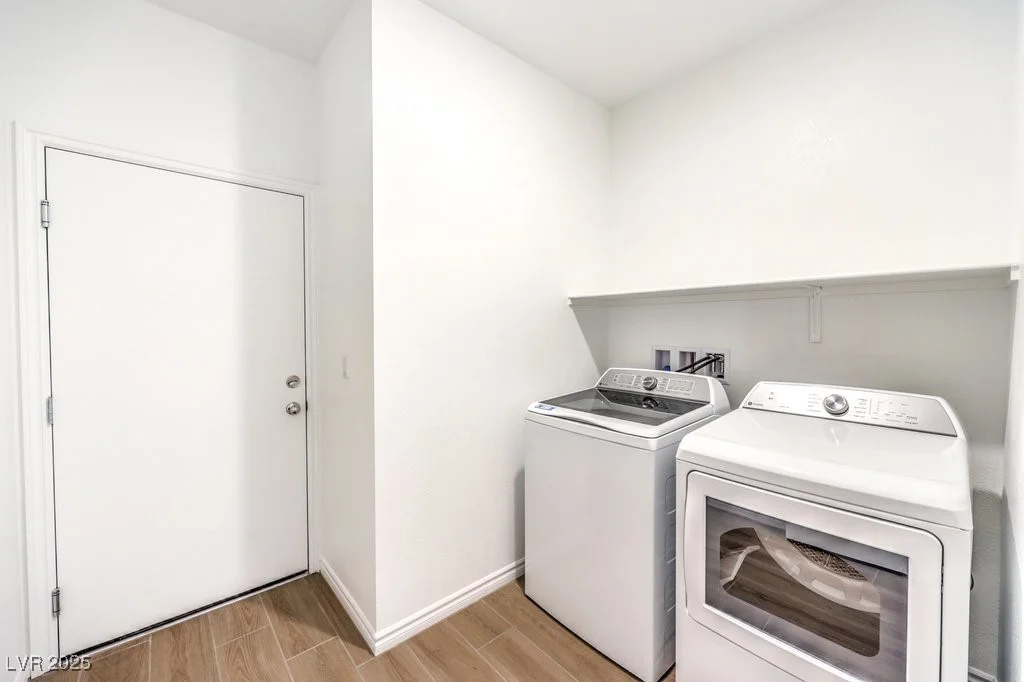 9689 Slate Peak, Las Vegas, NV 89178