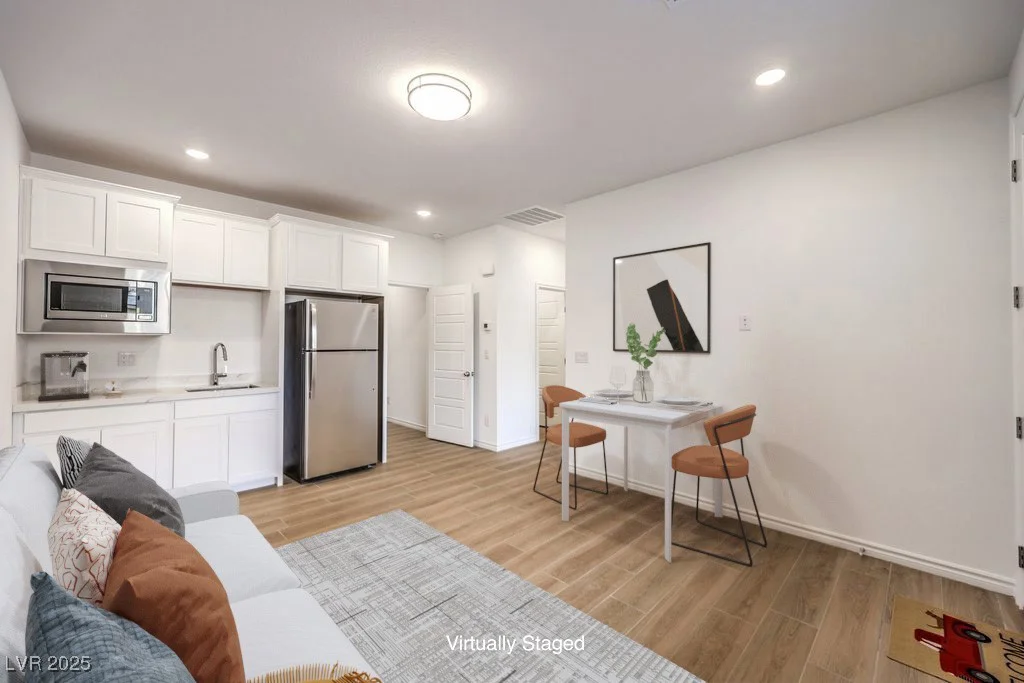 9689 Slate Peak, Las Vegas, NV 89178