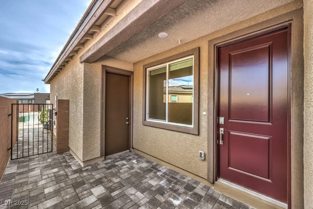 9689 Slate Peak, Las Vegas, NV 89178