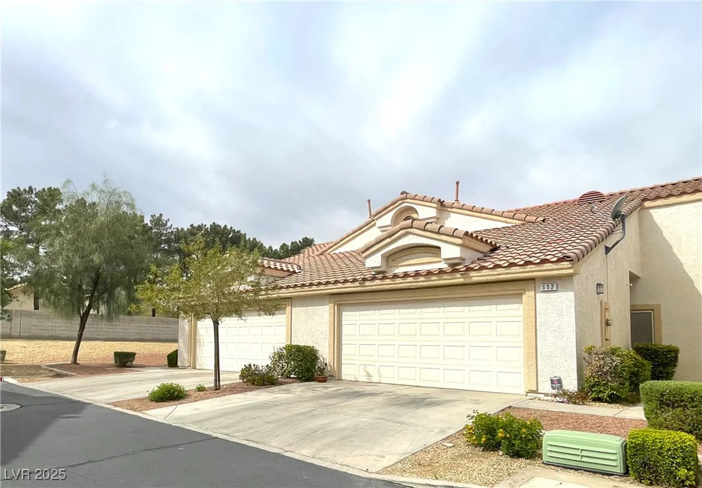 855 Stephanie, Henderson, NV 89014