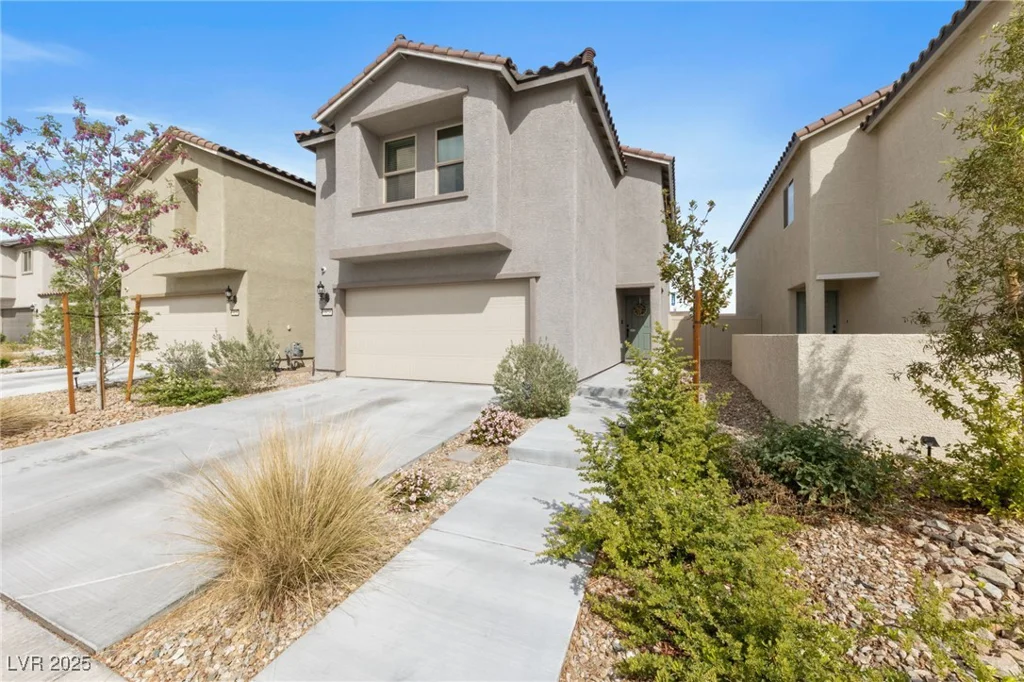 6824 Toros, North Las Vegas, NV 89086