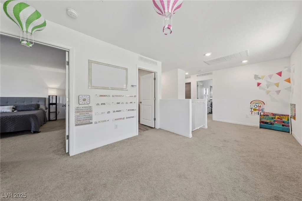 6824 Toros, North Las Vegas, NV 89086