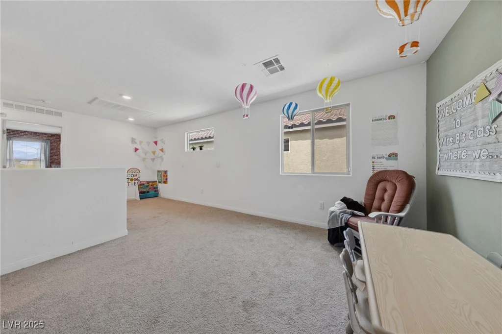 6824 Toros, North Las Vegas, NV 89086