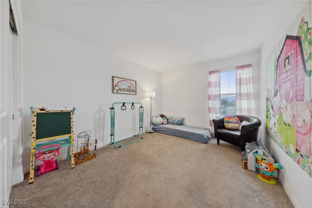 6824 Toros, North Las Vegas, NV 89086