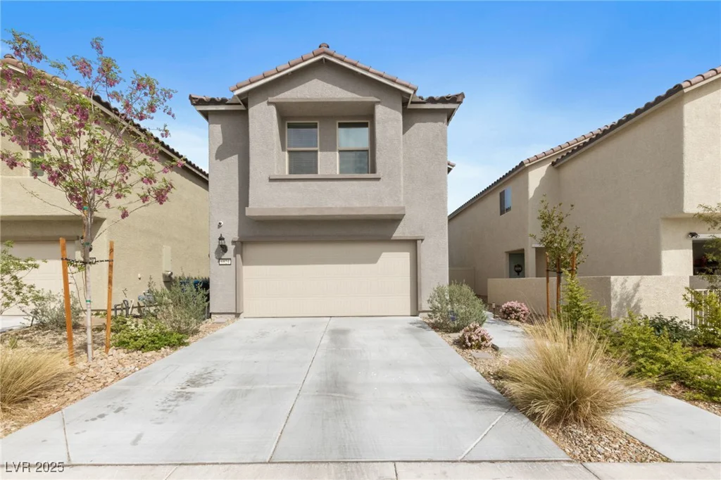 6824 Toros, North Las Vegas, NV 89086
