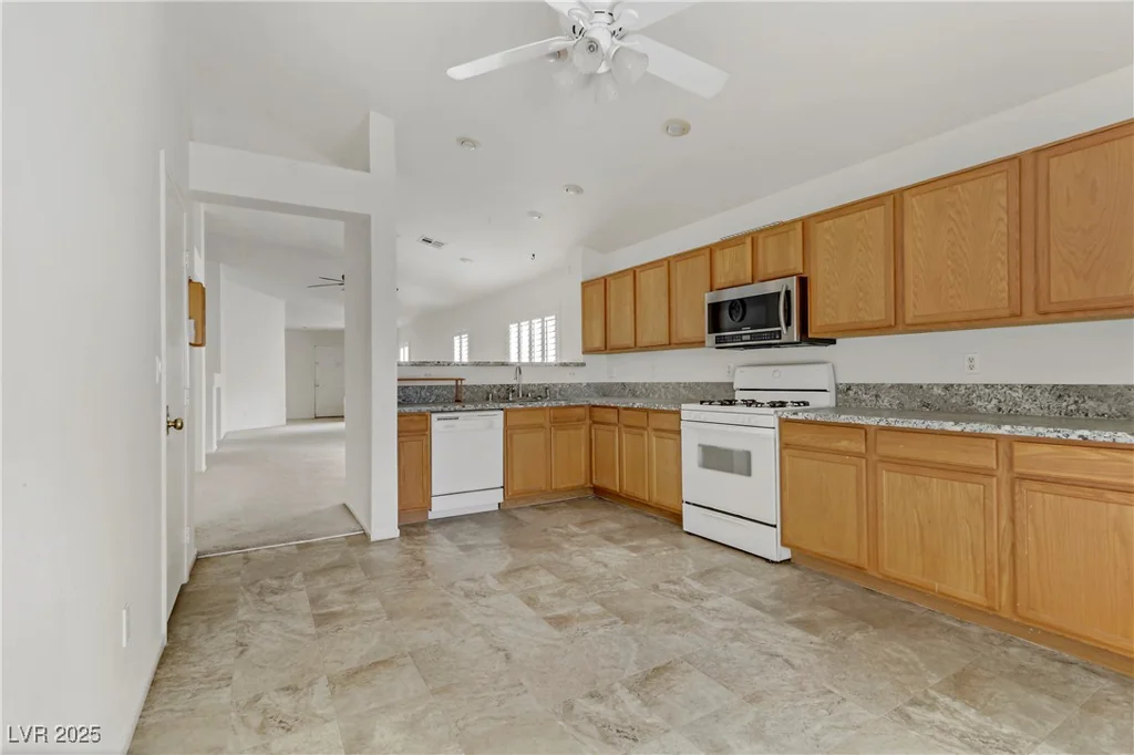 6597 Kanaka Peak, Las Vegas, NV 89156
