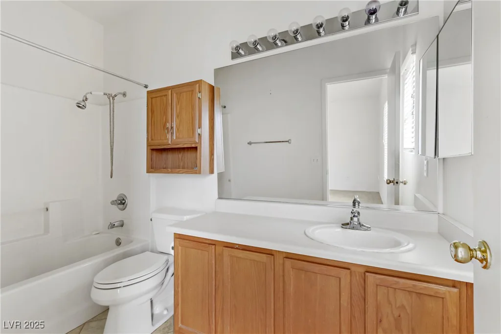 6597 Kanaka Peak, Las Vegas, NV 89156
