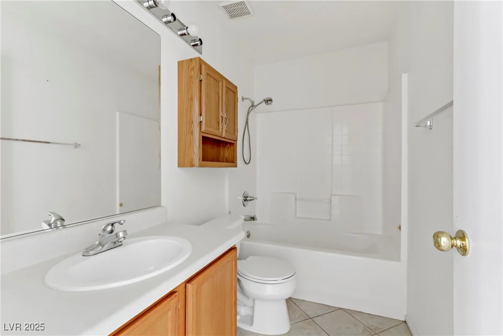 6597 Kanaka Peak, Las Vegas, NV 89156