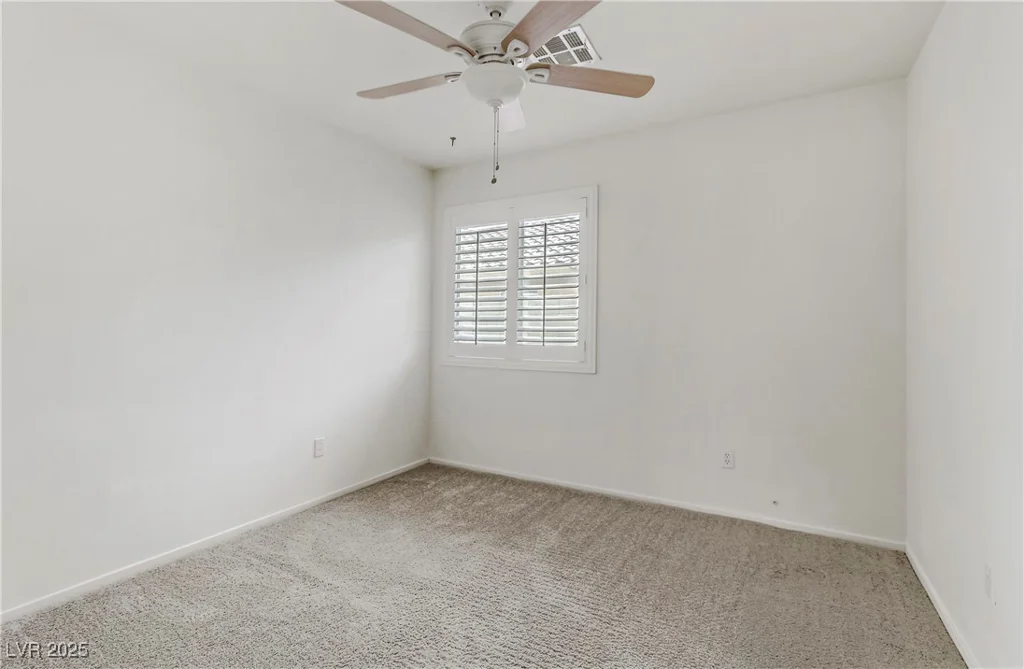 6597 Kanaka Peak, Las Vegas, NV 89156