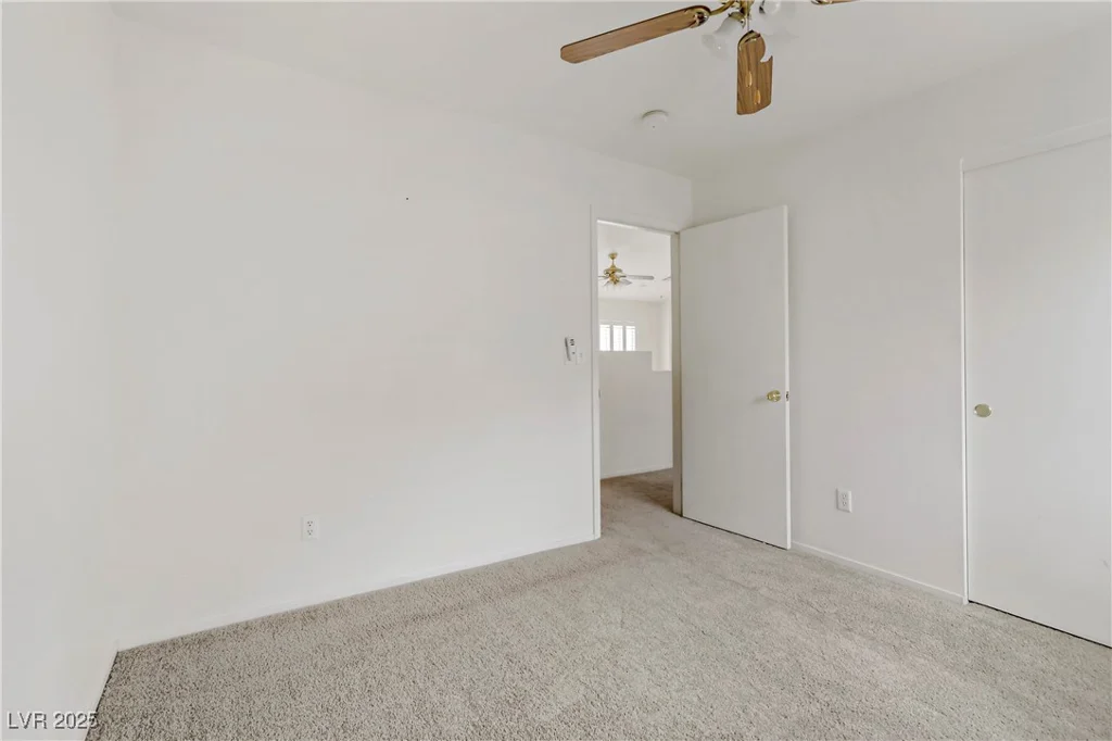 6597 Kanaka Peak, Las Vegas, NV 89156