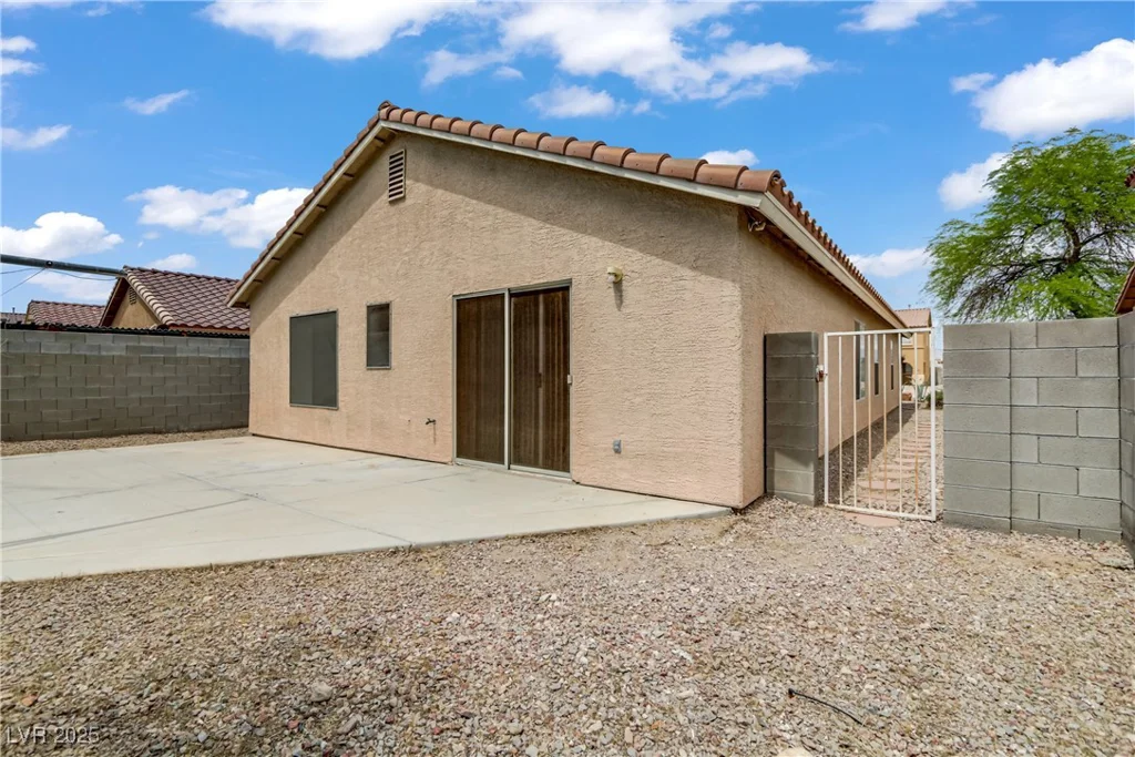6597 Kanaka Peak, Las Vegas, NV 89156